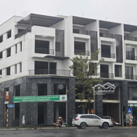 Bán Nhà Phố 5 Tầng Mặt Phố (553,4M2 Mặt Sàn) Mặt Đường Nguyễn Tất Thành - Vị Trí Kim Cương