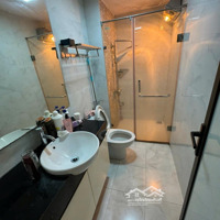 Bán Tập Thể Nghĩa Tân, Cầu Giấydiện Tích70M2, 2 Phòng Ngủ Nhà Đẹp Mới Giá Bán 3Tỷ8