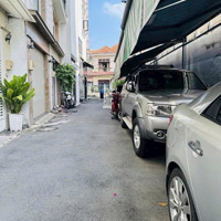 Bán Căn Hộ Dịch Vụ 5 Tầng Có Thang Máy , Đang Khai Thác 70 Triệu Tháng Đường Xe Hơi Ngay Đh Công Nghiệp