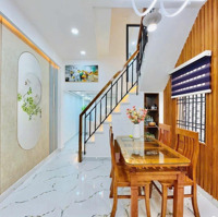 Cần Vốn Bán Nhà Đường Hoà Hưng P13 Quận 10Diện Tích50M2 Giá Bán 2Ty890 Liên Hệ: 0932861530 Vân