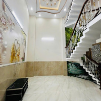 Cho Thuê Nhà Đường Nguyễn Văn Lượng P17 Gv - Trệt 2 Lầu Dt: 10X5 - 4 Phòng Ngủ- 4 Vệ Sinh- Full Nội Thất Mới