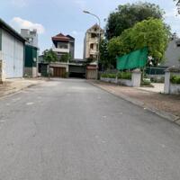 Bán 118m đất view khuôn viên sân nhà văn hóa Chính Trung Trâu Quỳ, vị trí yên tĩnh để làm nhà vườn