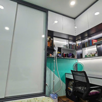 Cần Bán Gấp Căn Hộ Đẹp Vị Trí Đắc Địa Full Nội Thất