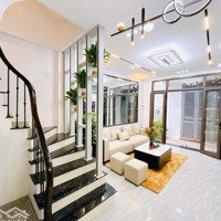 Bán Nhà Trần Thái Tôngdiện Tích30M2, 5 Tầng Giá Bán 6,2 Tỷ, Nhà Mới Đẹp Sẵn Ở