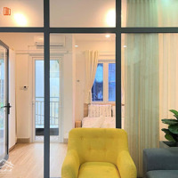 Căn Hộ 1 Phòng Ngủban Công - Nội Thất Cao Cấp - Dịch Vụ Dọn Phòng - Khu Vực Đường Hoàng Sa Quận Tân Bình