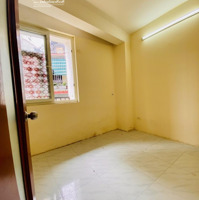 Căn Hộ 2N1K Cực Thoáng 50M2, Đh, Nl, Kệ Bếp, Tại Ngõ 42 Triều Khúc, Giá 5.7 Triệu/Tháng