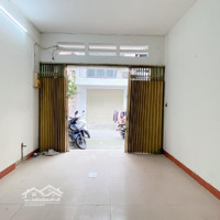 B.án Nh.àhẽm Xe Hơi- Đường 3/2 Quận 10 - 50M - Ngang 4M - 2 Tầng - Nở Hậu - Giá 8.9 Tỏi
 Liên Hệ: 0916.969.7