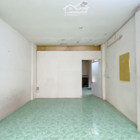 B.án Nh.àhẽm Xe Hơi- Đường 3/2 Quận 10 - 50M - Ngang 4M - 2 Tầng - Nở Hậu - Giá 8.9 Tỏi
 Liên Hệ: 0916.969.7