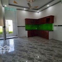 Cho Thuê Nhà 2 Lầu 4 Phòng Ngủgiá Bán 9 Triệu Tháng Phường Uyên Hưng Thành Phố Tân Uyên Liền Kề Bệnh Viện Tân Uyên