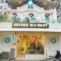 Siêu Hiếm! Cơ Hội Vàng Sở Hữu Mặt Bằng Đẹp Đừng Để Tuột Mất! Tại Phố Huế. Diện Tích: 175M2 X 3Tầng,Mt 6,5M