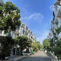 Cho Thuê Nhà Phố Cao Cấp Kdc Himlam Quân 7 Nguyên Căn 5X20M Giá: 40 Triệu Liên Hệ: 0908935765