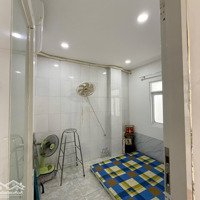 Nhà Chủ Giữ Kì, Khu Phố An Ninh, Gần Chợ Và Uỷ Ban