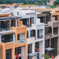 Biệt Thự Cao Cấp Ngang 7M - Dài 22M, Đẳng Cấp & Khan Hiếm - Chỉ Còn 2 Căn Duy Nhất!
