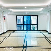 Nhỉnh 20 Tỷ Cầu Giấy - 7 Tầng Thang Máy - Thông Sàn Kinh Doanh - Ô Tô Dừng Đỗ Ngày Đêm