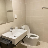 Bán Căn Hiếm Có Ban Công 1 Phòng Ngủ34M2 Giá Chỉ 2.2 Tỷ Tại Botanica Premier Hồng Hà, Nhà Đẹp Y Hình