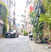 Hiếm! Lô Góc Mặt Phố Yên Lạc, Ô Tô Tránh, Kinh Doanh, Mặt Tiền Đẹp, Cho Thuê Ổn, 55M*3T