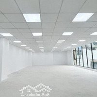 Cho Thuê Nhà Mới Xây Ngay Góc Ngã Tư Đường Nguyễn Văn Cừ Quận 5