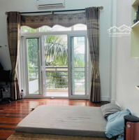 Chính Chủ Bán Căn Chung Cư Vị Trí Vip Ba Đình - 146M2 X 3 Ngủ