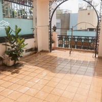 Giảm 2 Tỷ - Chỉ Còn 10.9 Tỷ - Hẻm Nhựa 6M Kd Huỳnh Văn Bánh - Phú Nhuận 55M2 4 Tầng 6 Phòng Ngủ(1 Pn Trệt)