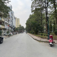 Bán Biệt Thự C1 - Số 32+33 Kđt Đại Kim. Diện Tích: 110M2,Mặt Tiền10M, Đường 20M, Vỉa Hè, 3 Oto Tránh. Giá Bán 40Tỷ