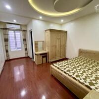 Cho thuê nhà khu phân lô Văn Cao, DT: 90m2, 4 p.ngủ.