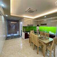 Cho thuê nhà khu phân lô Văn Cao, DT: 90m2, 4 p.ngủ.
