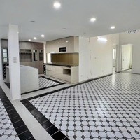 Căn Hộ 3 Phòng Ngủ 2 Vệ Sinh 187M2 Tại Ciputra, 11 Tỷ, Tây Hồ, Hà Nội