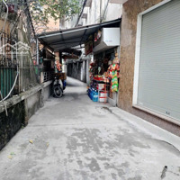 Bán Nhà Mặt Ngõ Phạm Văn Đồng_Phân Lô_Cách Mặt Phố Chỉ 40M_2 Thoáng Trước Sau_Ngõ Thông_Kinh Doanh