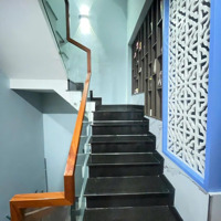 Gấp- Hạ Giá Bán 1 Tỷ Bán Nhà Mặt Tiền Đường Hông Bàng Phương 9 Quận 6 Diện Tich 4*18M