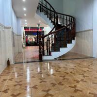 Cho thuê nhà nguyên căn tại mặt tiền Ngô Gia Tự, Phường 2, Quận 10, TP HCM