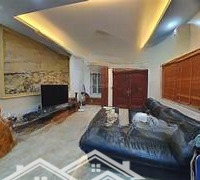 Lô Góc Ôtô Đỗ Quanh Nhà Tại Hoàng Quốc Việt 90M X 5Tầng Có Gara Đường Trước Nhà 10M Giá 30 Triệu