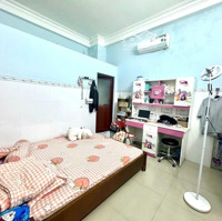 Bán Nhà 3 Tầng 90M2 Vuông Xe Tải Đỗ Trong Nhà