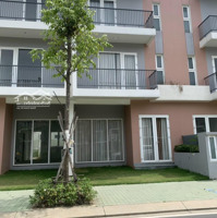 Bán Nhà Phố 90M2 Sổ Hồng Cầm Tay Phú Hữu Tp Thủ Đức Giá 5.X Tỷ Liên Hệ: 0934002129