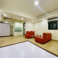 Căn Hộ Full Nội Thất: Thang Máy, Đh, Nl, Giường Tủ, 40M2, Ngõ 21 Lê Văn Lương , 5.6 Triệu/Tháng