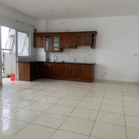 Cho Thuê Chung Cư Gia Thụy , Vị Trí Đẹp , Gần Trường Chợ , Hồ Điều Hòa , Thoáng , Ở Sướng ,