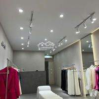 Nhà Mặt Phố Phùng Hưng - Hàng Bông 40M2 X 4 Tầng, Mặt Tiền 4.5M, Nhà Mới Vị Trí Đẹp. 50 Triệu/Th