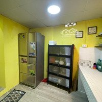 Cho Thuê Nhà Phố Thợ Nhuộm 80M2,Mặt Tiền5M Nở Hậu Riêng Biệt Giá 16 Triệu
