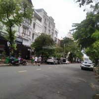 Hot-Bán Gấp Nhà Phố Hưng Phước, Phú Mỹ Hưng. Diện Tích: 111M. Giá Tốt Nhất: 25.5 Tỷ. Liên Hệ: 0912264368