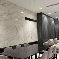 Bán Gấp Căn 3 Ngủ Royal City, Nguyễn Trãi, Thượng Đình, Thanh Xuân, Giá Chỉ Hơn 80 Triệu/M2