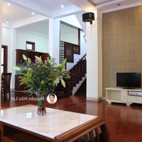 Biệt Thự Villa Cổ Điển, Đường Tân Phú 1 - Giao Hồ Nghinh. Biển Sơn Trà. Ngang 10 M. Giá Đầu Tư