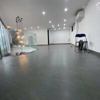 Cho thuê nhà mặt ngõ 15 Tạ Quang Bửu-Phường Bách Khoa, đường ô tô tránh. Diện tích 65m2, 6 tầng, thang máy, mặt tiền 10m.
