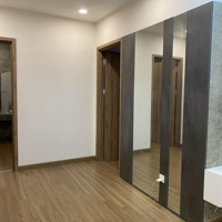 Cần Bán Căn 2 Ngủ 2 Vệ Sinh Khu Sky Oasis Giá Bán 3.3 Tỷ Bao Phí View Biệt Thự Đảo Liên Hệ: 0961694919