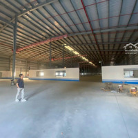 Cho Thuê 220M2 Kho Xưởng Sạch Đẹp Cao 6.5M Tại Phương Canh. Giá Thuê 85 Nghìn/M2/Th 0982247544