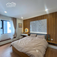 Bán Căn Hộ 64M2 ( 2 Phòng Ngủ- 2Vs) Giá Bán 4,2 Tỷ. Tầng Đẹp + View Đẹp + Full Đồ + Sổ Đỏ. Liên Hệ: 0947065795