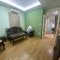 Bán Nhà Ngõ 10 Láng Hạ Phường Thành Côngdiện Tích38M2 X 4 Tầngmặt Tiền4,26M. Gía 7,8 Tỷ. Liên Hệ: 0968.963.803