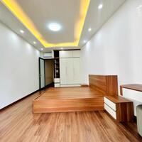 BÁN NHÀ GẦN HỒ BA MẪU – ĐỐNG ĐA, NGÕ RỘNG GẦN ĐƯỜNG Ô TÔ, NHÀ 5 TẦNG ĐẸP Ở NGAY.