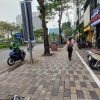 Bán Nhà, Mặt Phố Lạc Long Quân, Quận Tây Hồ, Diện Tích 280M2 X 3 Tầng. Mặt Tiền 8.2M - Giá 430 Triệu/M