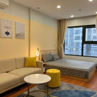 Hiếm! Chuyển Nhượng Cc Studio, Tầng Trung, View Thoáng Sáng, Full Nội Thất