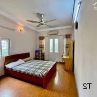 Cho thuê nhà riêng Ngọc Thụy 30m2 5 tầng 3 ngủ oto đỗ cách nhà 5m giá 10tr.