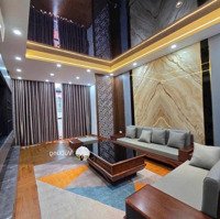 Bán Nhà Nguyễn Văn Cừ, Ngọc Lâmdiện Tích52M2, 7 Tầng,Mặt Tiền4.2M, Gara, Thang Máy. Lô Góc, Full Nội Thất.
